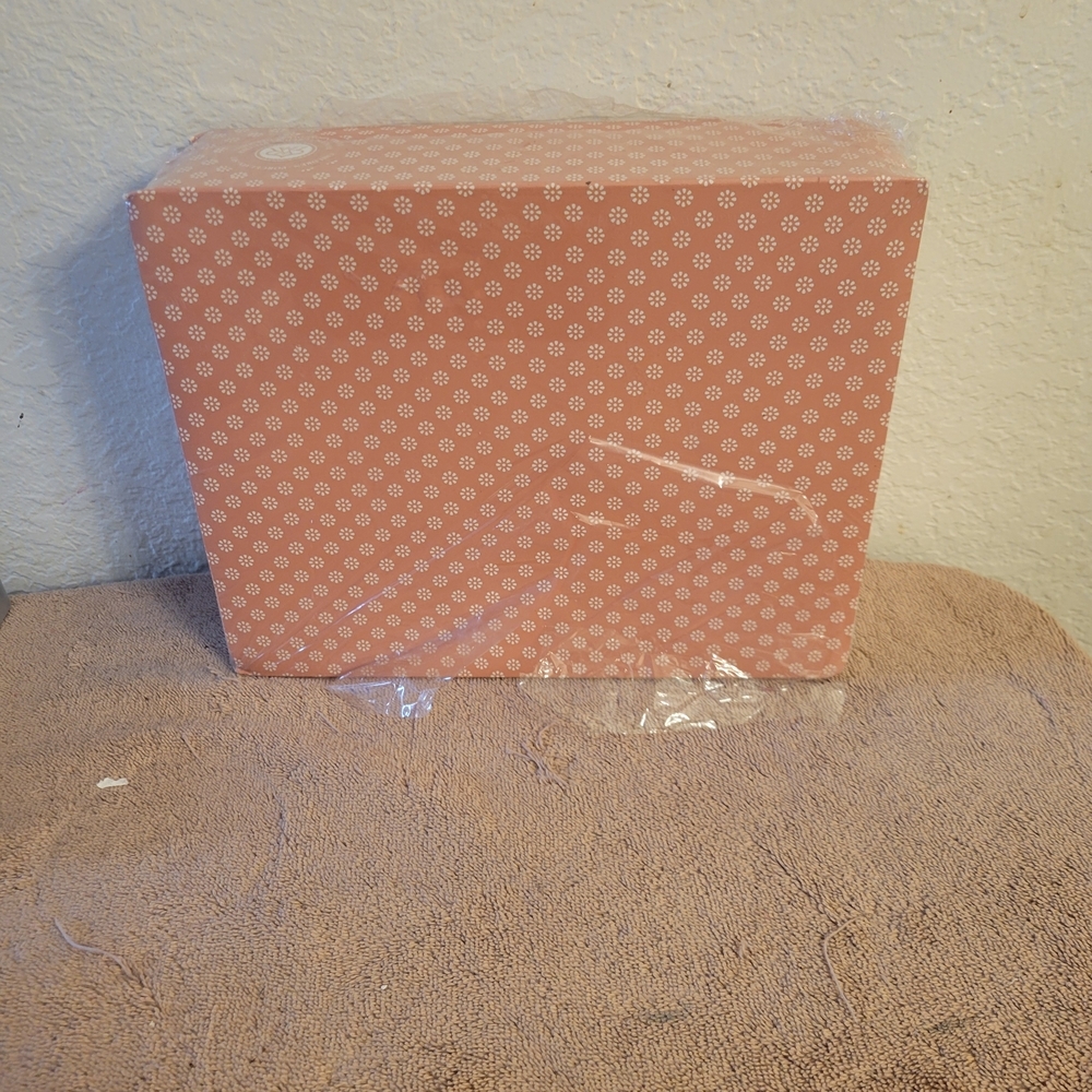 Bear Design Dinnerware Set - Picture 7 of 7